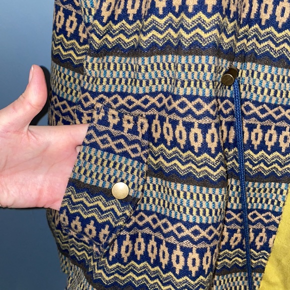 Aztec Patterned Cute Jacket - Picture 5 of 5